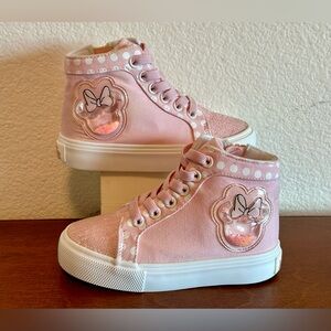 Sneakers Shoes Disney
Junior Girls Minnie Mouse Pink Size 10